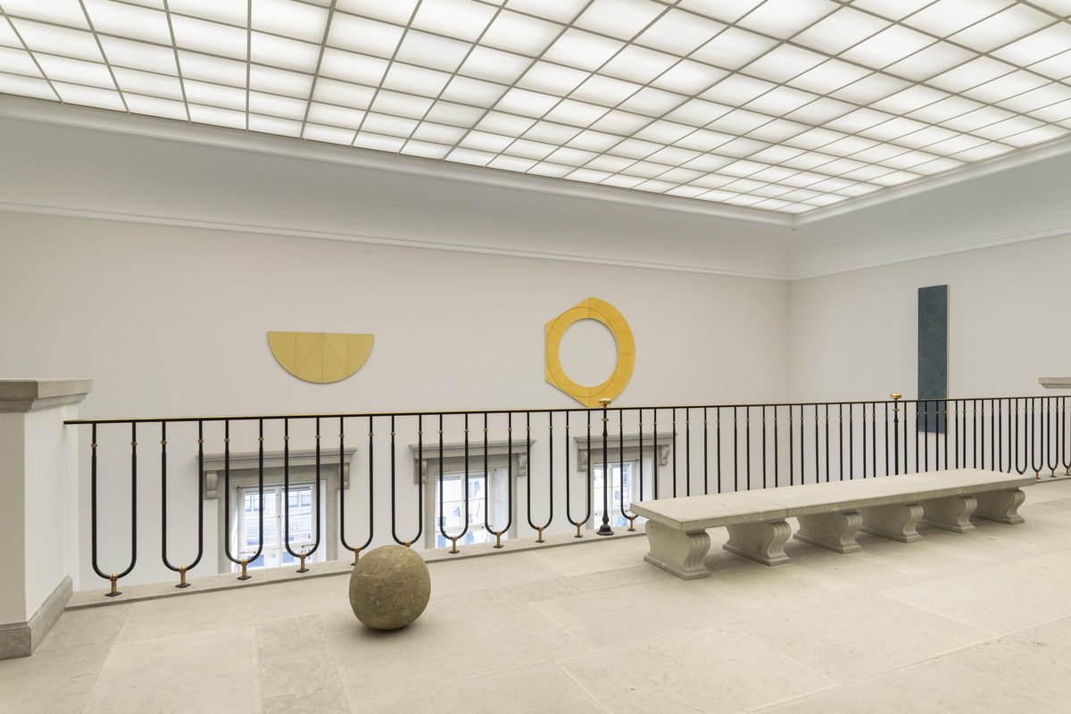 Foyer des Kunst Museum Winterthur | Reinhart am Stadtgarten mit Kunst von Robert Mangold. Foto: Lea Reutimann